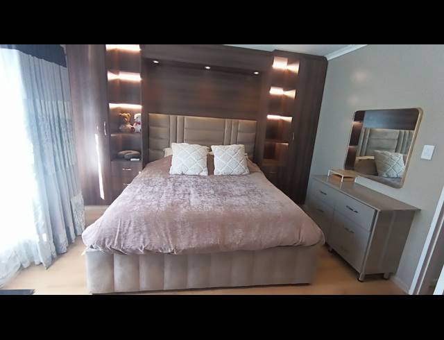 3 BEDROOM DUPLEX FOR SALE IN MALVERN